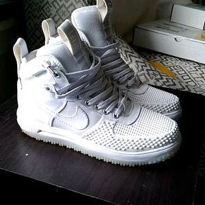 Nike airforce 1 boots
